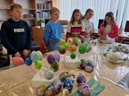 b_1024_768_0_00_images_2022_2023_kwiecien_warsztaty_jaja_339669688_593427296143988_6508961496307435460_n